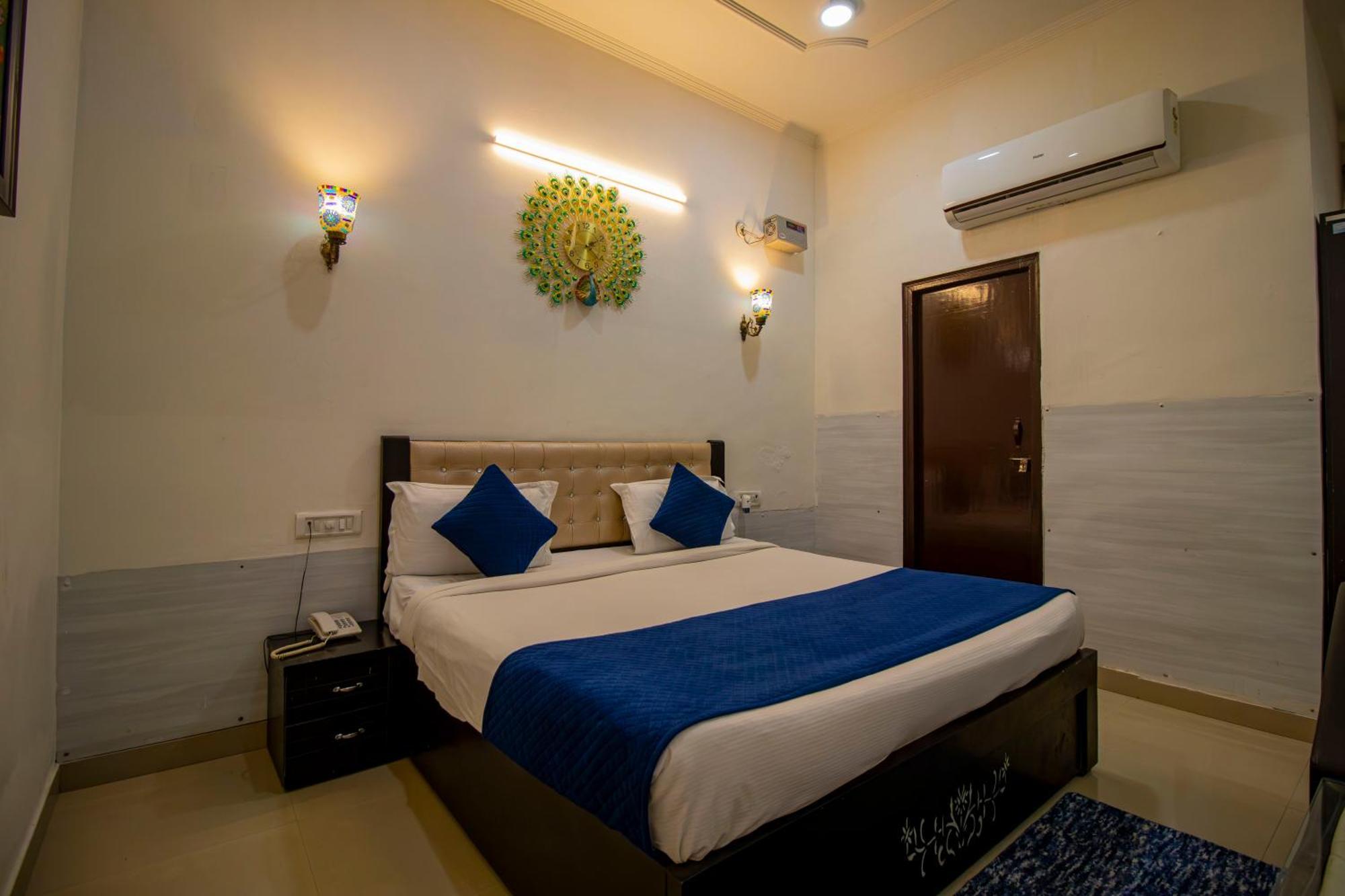 Elegance Resort Vrindávan Kültér fotó