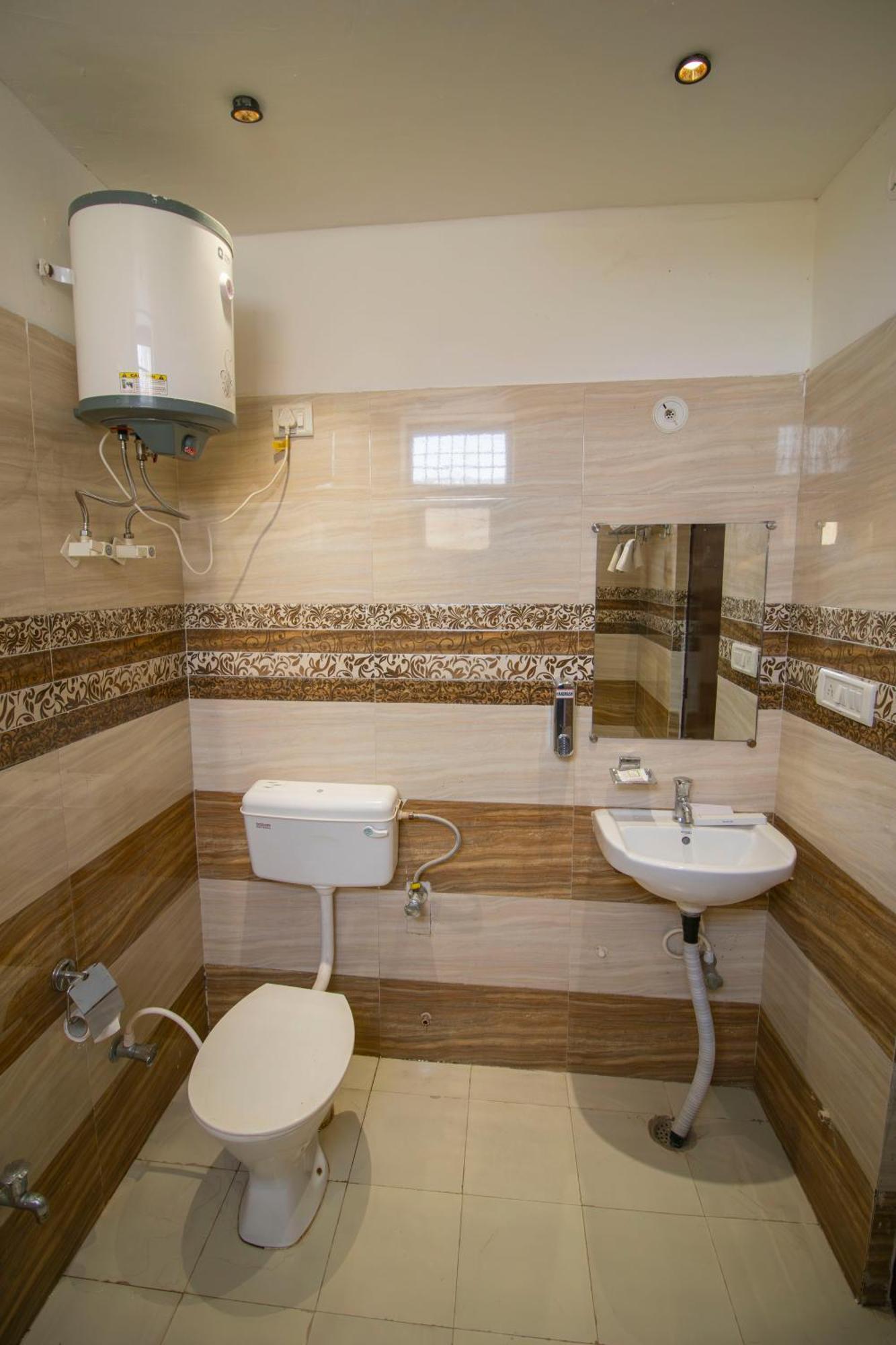 Elegance Resort Vrindávan Kültér fotó