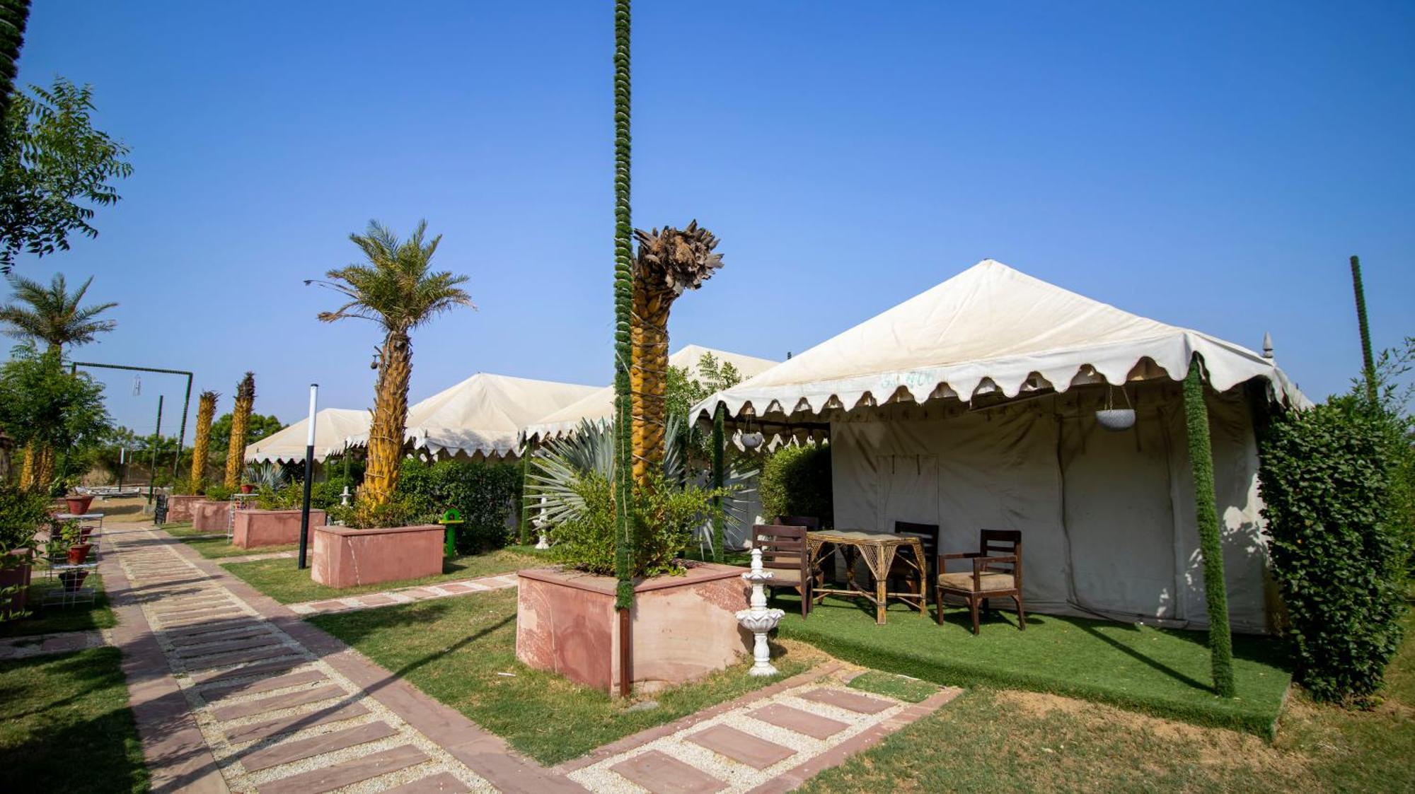Elegance Resort Vrindávan Kültér fotó