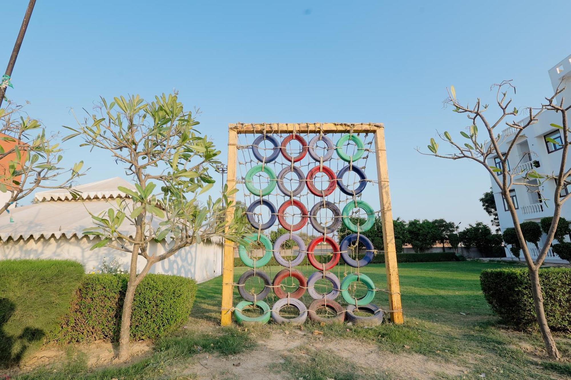 Elegance Resort Vrindávan Kültér fotó